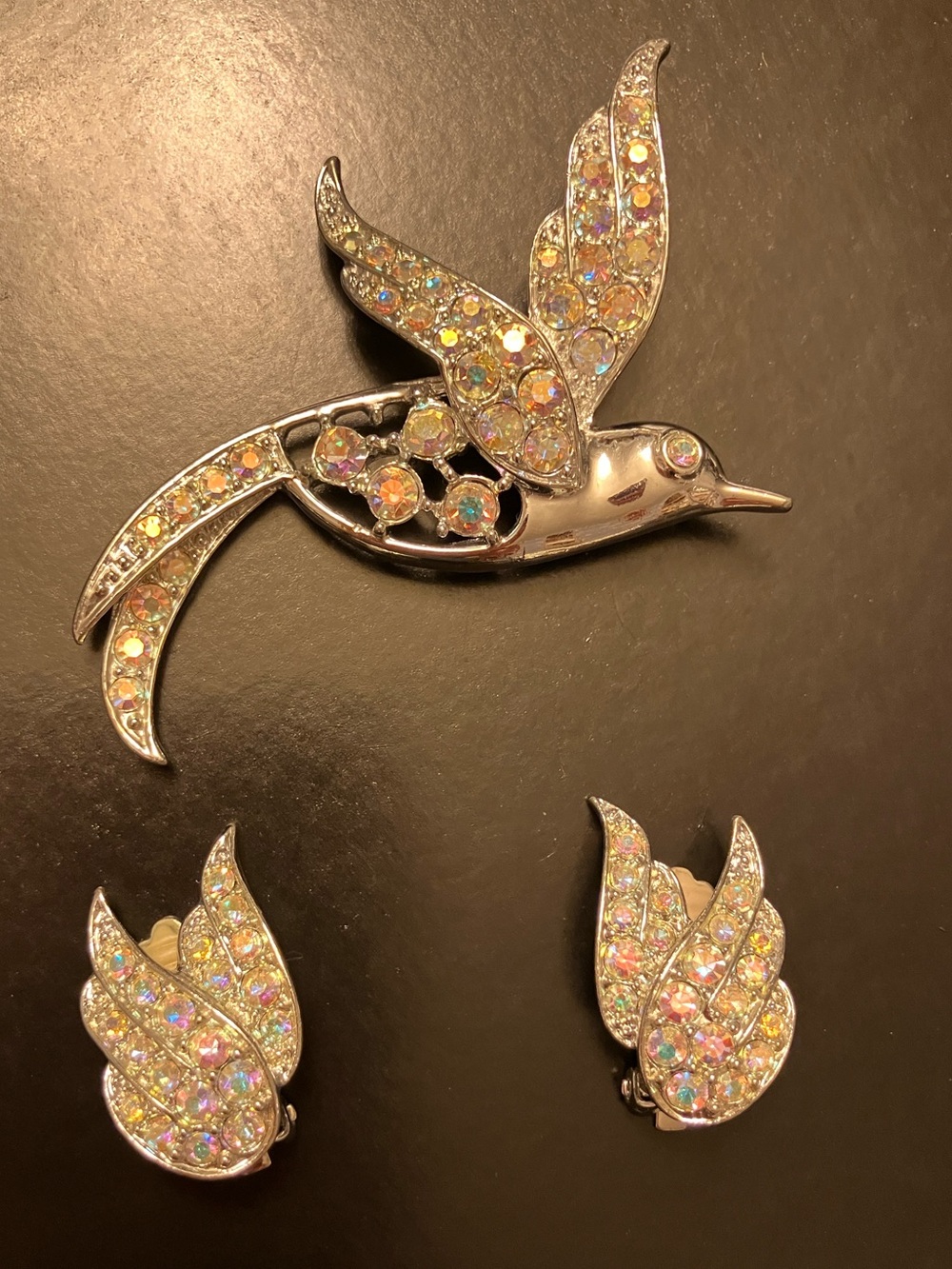Bird Brooch! Sarah Coventry signed brooch and earrings -Hummingbird Set!